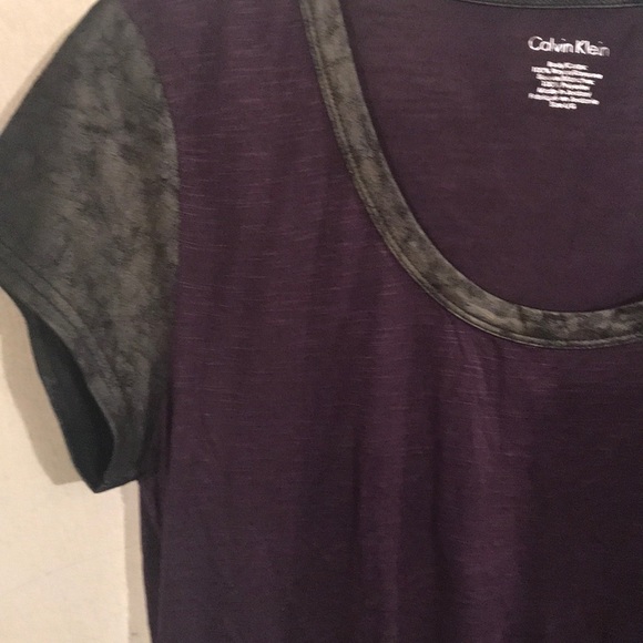 Brand new Calvin Klein shirt - Picture 3 of 4
